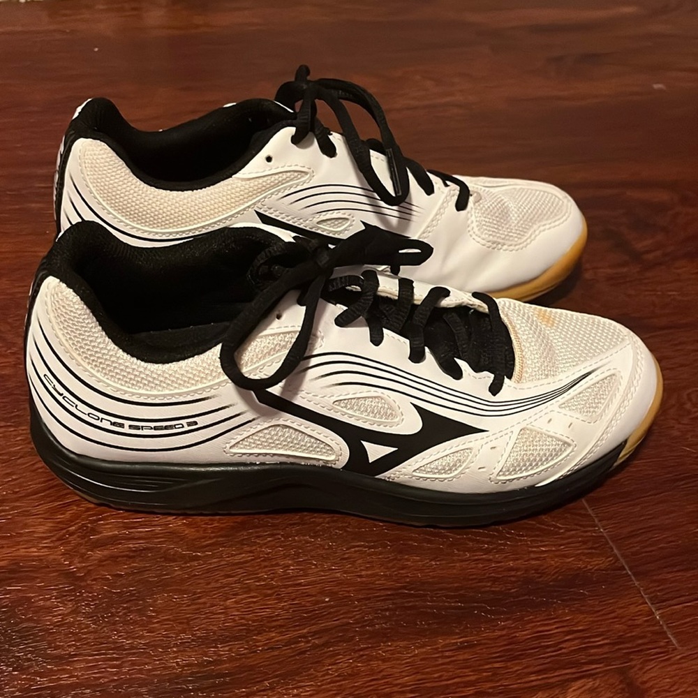 Mizuno cyclone speed 3 volleyball shoes